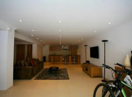 Villa Vale Do Garrao Sleeps 12 Pool Air Con Wifi